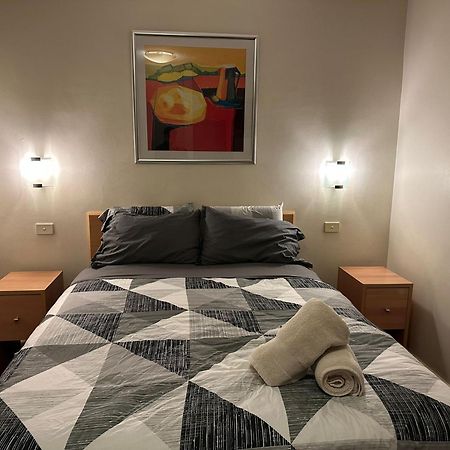 Acland Street Studio Apartment Free Parking Melbourne Exterior photo